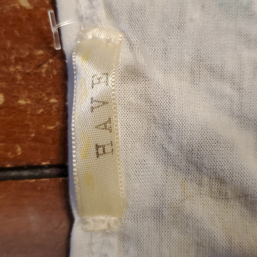 Small Tops - Picture 5 of 12